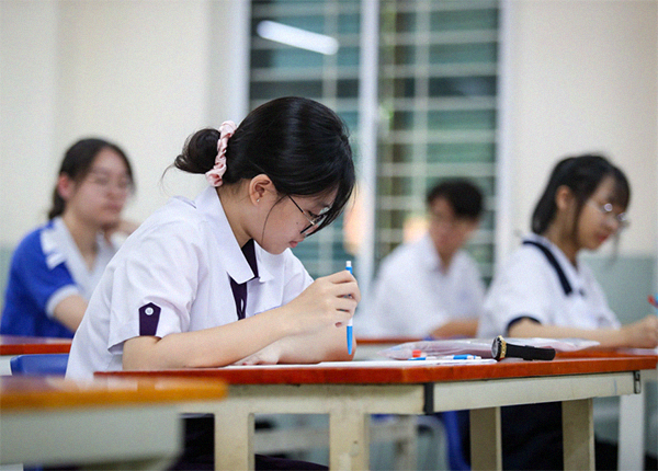 Thí sinh dự thi THPT