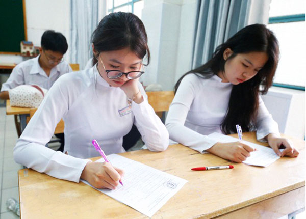 Thí sinh thi tốt nghiệp THPT các năm trước