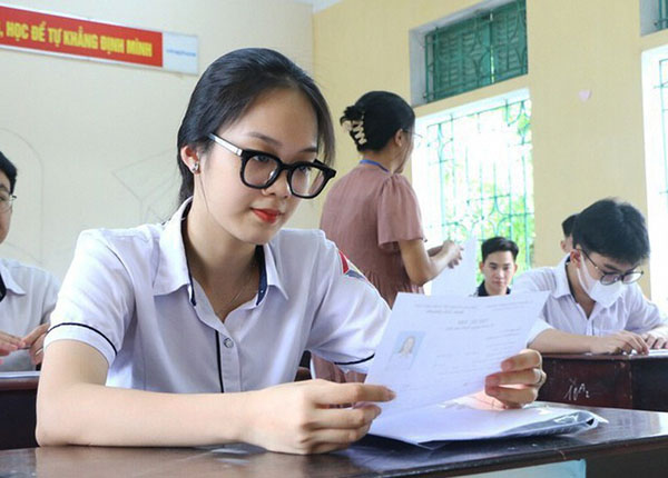 Thí sinh dự thi tốt nghiệp THPT những năm trước