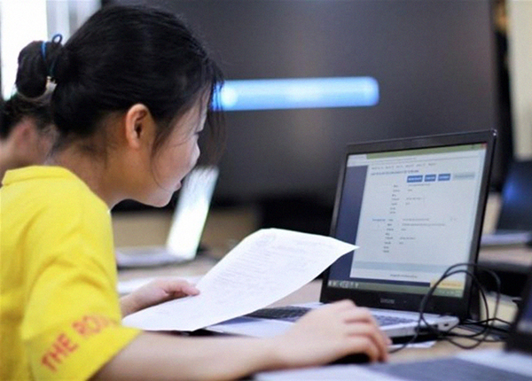 Thí sinh trúng tuyển bắt đầu xác nhận nhập học
